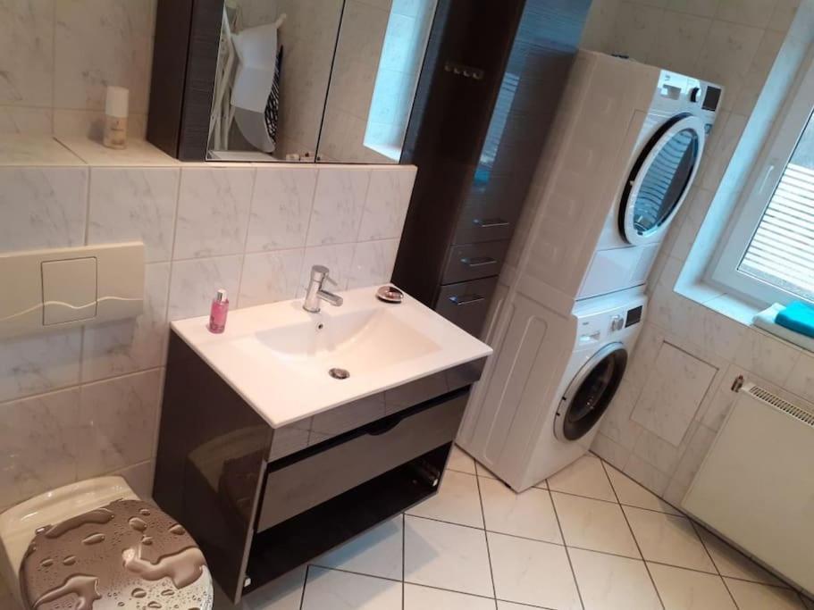 Schöne und ruhige Ferienwohnung in Ottendorf Sebnitz Exterior foto